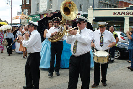 Seaside-Shuffle-Parade Seaside-Shuffle-Parade