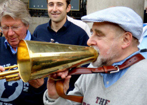 Tim Wacher summons the band!