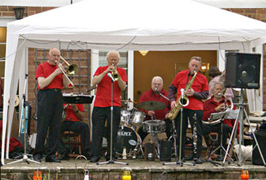 Bob & The Thomcat's playing at Lemsford's Jazz On The Island fund raising event.